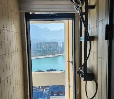 Yongding Hotel | Riverside Hidieaway Homestay Free scenic spot introduction, ticket service Free one-way pick-up service at high-speed rail station Free one-way airport pick-up service Self-service laundry