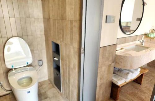 Yongding Hotel | Riverside Hidieaway Homestay Free scenic spot introduction, ticket service Free one-way pick-up service at high-speed rail station Free one-way airport pick-up service Self-service laundry