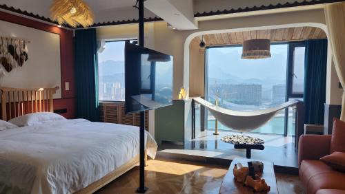 Yongding Hotel | Riverside Hidieaway Homestay Free scenic spot introduction, ticket service Free one-way pick-up service at high-speed rail station Free one-way airport pick-up service Self-service laundry