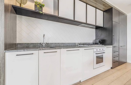 Abbotsford Condo | Riverside sub-penthouse with huge private terrace