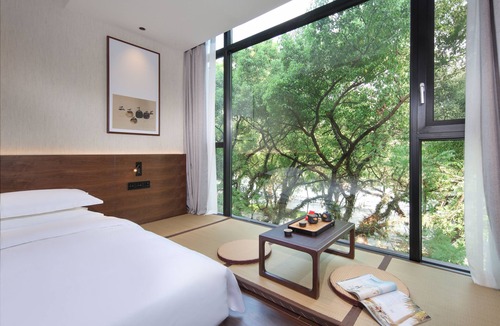 Xiufeng Hotel | Riverside Wing Hotel Guilin