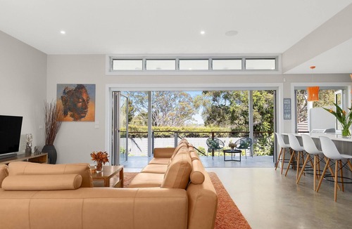 Riverview House | Riverview Residence (RH) - Impressive 5 bedroom property with pool in Riverview!