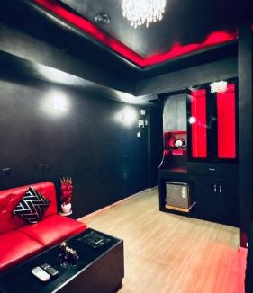 Gomti Nagar House | Rizz stay dlf mypad and homestay