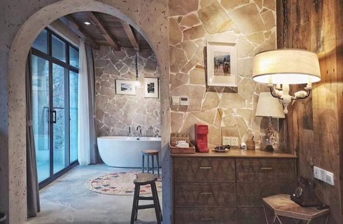 Deqing County House | Romantic villa in Moganshan, China
