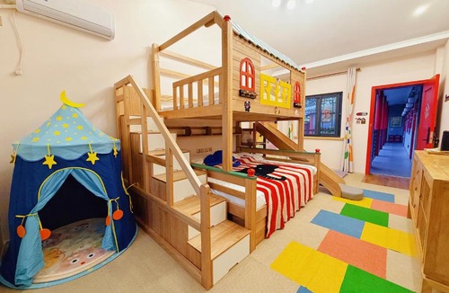 Dongcheng Hotel | Rong Hotel Beijing Nanluoguxiang Branch