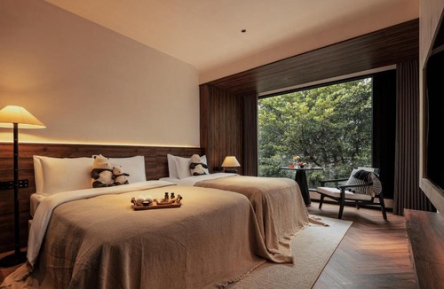 Xiufeng Hotel | Rong Unique Hotel-Banyan Lake Scenery Free pick-up for 2 consecutive nights
