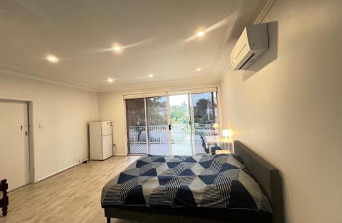 Carlingford House | Room 62