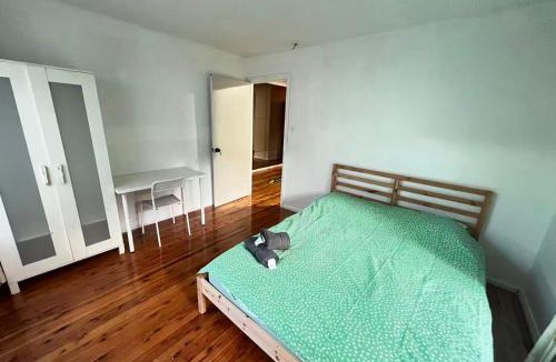 Epping House | Room 81