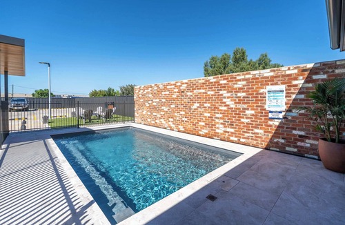 Dubbo Apartment | Ropa Accessible Suite - Luxe Stay in Dubbo 15