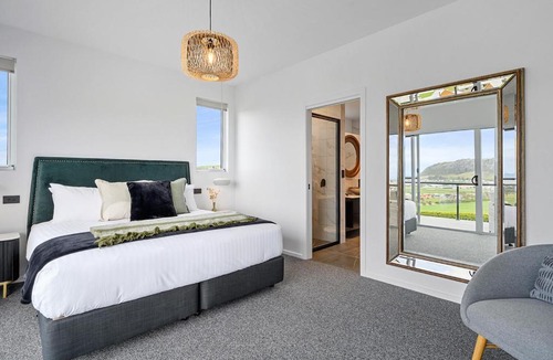 Stanley Apartment | Rose's Villa