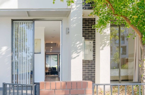 Rouse Hill House | Rouse Road near Woolworths