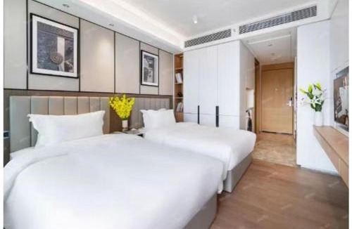 Shajing Apartment | Royal Executive Apartment, Shenzhen World Exhibition & Convention Center, Nearby Shenzhen World North Metro St ation