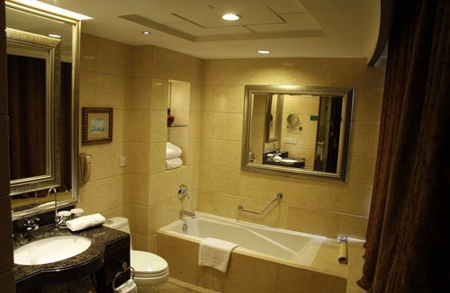 Shiqiao Hotel | Royal Marina Plaza