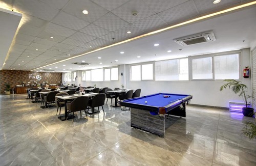 DLF Phase 3 Hotel | Royal orbit Hotel