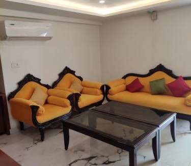 Indirapuram Hotel | Royal Park - Hotels & Resorts