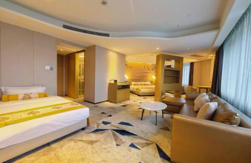 Pudong Hotel | Ru Yuan Fu Yi Hotel Disney Store
