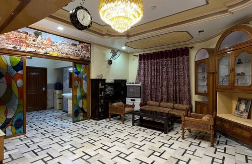 Mahmoorganj Hotel | Ruby Home stay