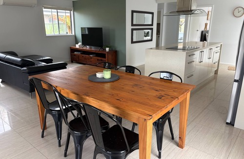 Anna Bay House | Ruby Tuesday - Little Beach House