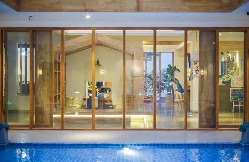 Dali Ancient Town House | Run Mei Du Jia Free coffee is provided Welcome to Dali Ancient City, next to Runme Inn The location is very good The facilities are complete I can speak English