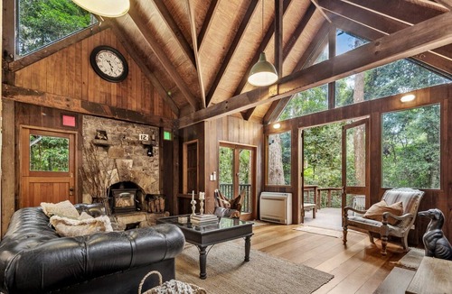 Springbrook Apartment | Rustic 3-Bed Retreat in Springbrook