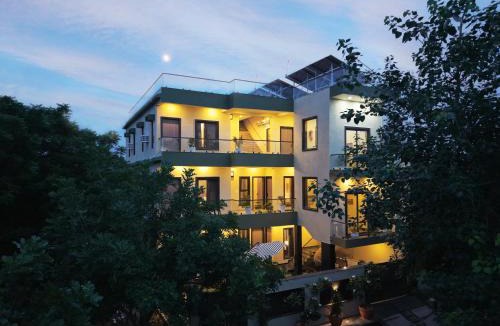 Vrindavan House | SaffronStays Aaramya Dham