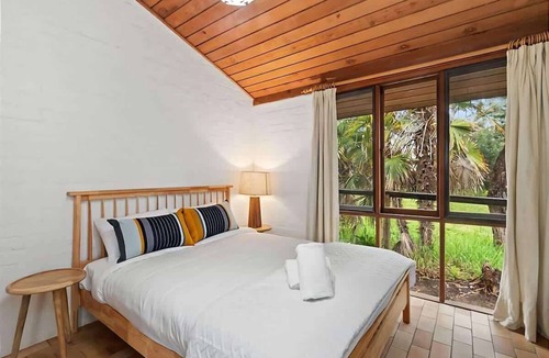 Broulee House | Sand at Broulee