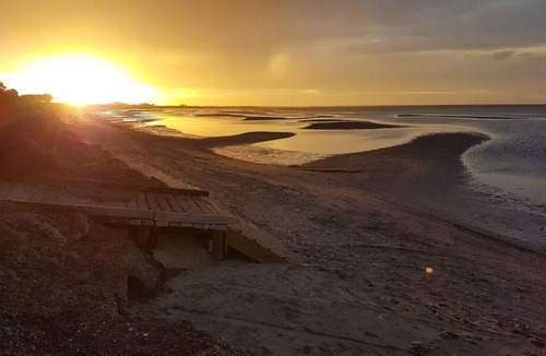 Para Wurlie House | Sandbars and Sunsets- Beachfront Yorke Peninsula.