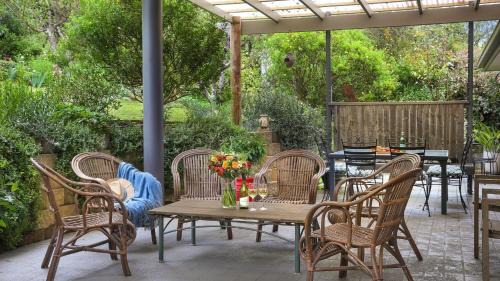 Bundanoon House | Satinwood