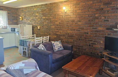 Scotts Head Apartment | Scotts Head Holiday Unit 3B
