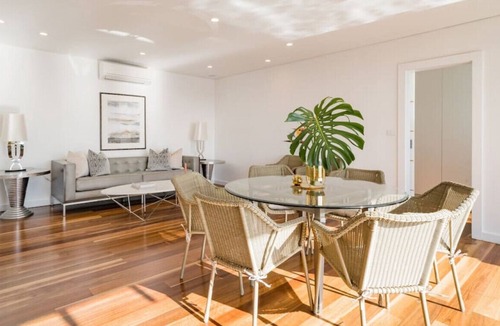 Bayview House | Sea La Vie at Bayview -- 'paradise by the sea'
