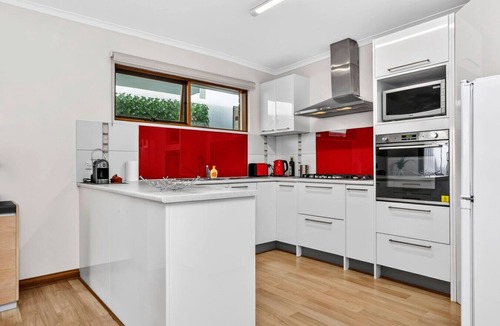 Henley Beach South House | Seaside Serenity at Henley