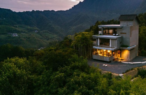 Chaqiyu Hotel | Secret Cliff Villa-Chinese-Free Pick Up Service, A free nutritious light meal, Free Afternoon Tea, Designer Hotel,Aesthetics Culture Experience, Bamboo forest,Healing& Secret Realm