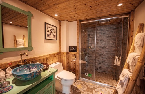 Xiufeng Hotel | Secret Courtyard Resort Hotel