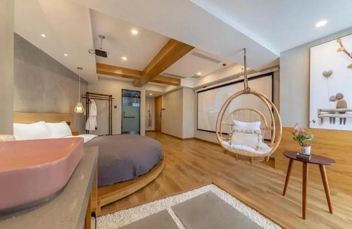 Yuzhong Hotel | Serene Nook Hotel 丨 Skyline River Views