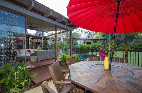 Nelly Bay Apartment | Serene Place