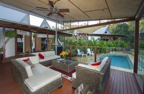 Nelly Bay Apartment | Serene Place