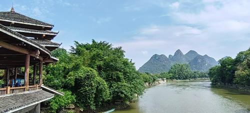 Xiufeng House | Serene Vale Inn-Free pick up train station stay two nights