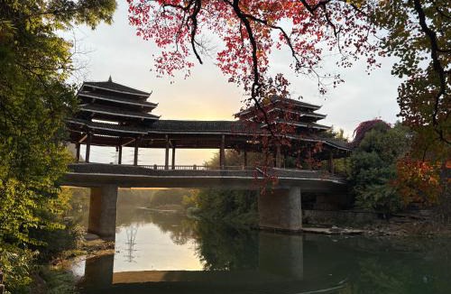 Xiufeng House | Serene Vale Inn-Free pick up train station stay two nights