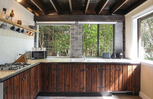 St. Georges Basin House | Serenity 222 The Estate - Sleeps 20 located in Jervis Bay!