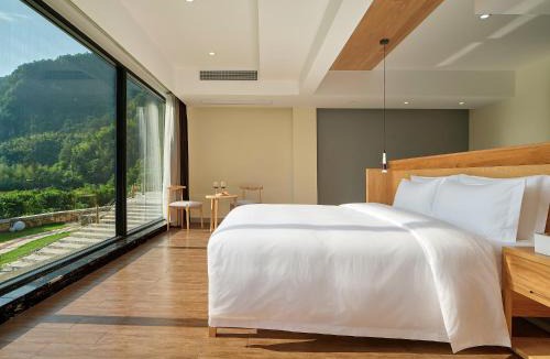 Chaqiyu House | Serenity Valley - Zhangjiajie National Forest Park