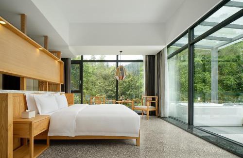 Chaqiyu House | Serenity Valley - Zhangjiajie National Forest Park
