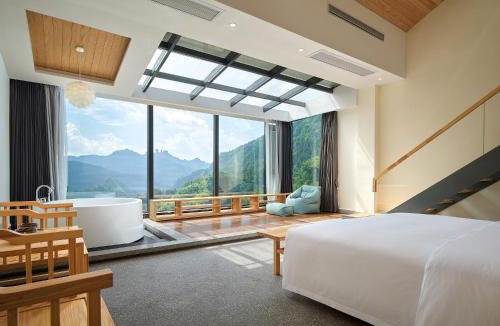 Chaqiyu House | Serenity Valley - Zhangjiajie National Forest Park