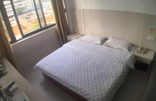 Huaqiang North Hotel | Seven Orange Hotel