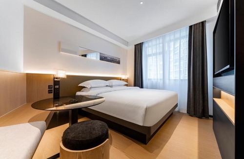 Jeifangbei Central Business District Hotel | SFEEL设计师酒店 Designer Hotel 重庆解放碑洪崖洞店