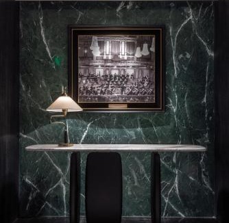 Huaihai Road Commercial Area Hotel | Shanghai Blackstone M Hotel