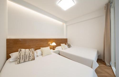 Downtown Shanghai Apartment | Shanghai Chic B&B-near West Nanjing Road