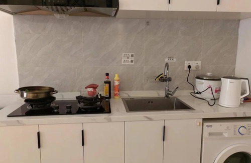 Jing'an Apartment | Shanghai cozy 1-bedromm historical cultural building near Nanjing road