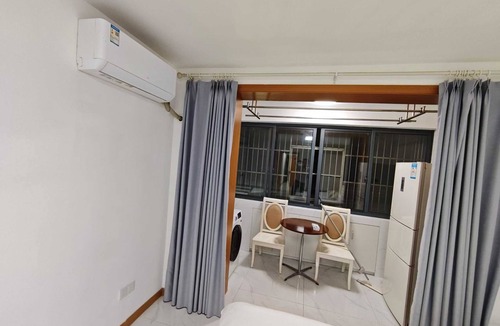 Jiading Apartment | Shanghai Cozy flat can occupy 1-4persons near west nanjing rd&the bund&xintiandi
