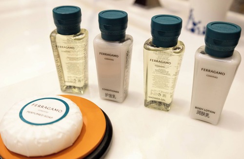 Huaihai Road Commercial Area Hotel | Shanghai Donghu Hotel