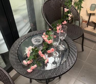 Huaihai Road Commercial Area Apartment | Shanghai Garden Historical loft Apartment with courtyard and citywalk- Near Downtown Wukang Road